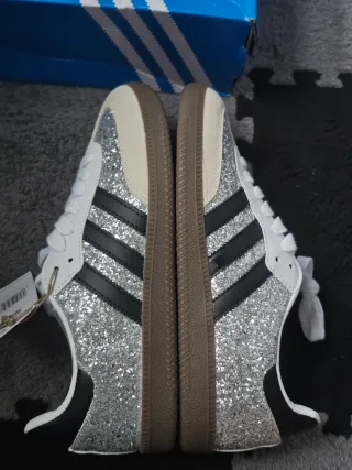 Adidas Samba OG glitter plateado