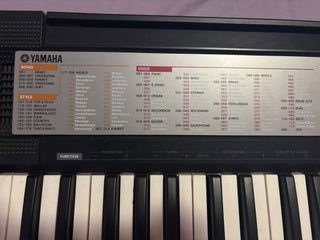 Teclado Yamaha PSR-F50 Portátil