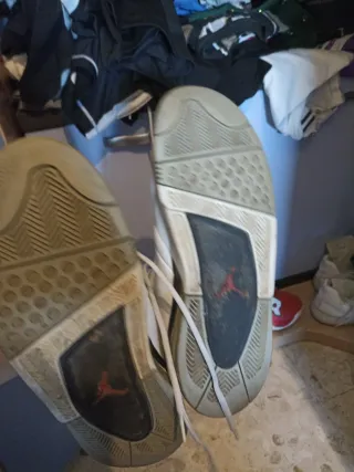 Jordan Blancas Desgastadas Talla 42