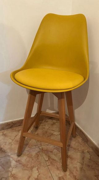 Taburete alto amarillo asiento polipiel