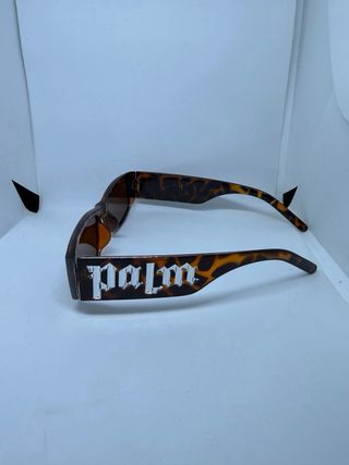 Gafas de sol modernas tortuga