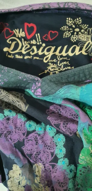 Camiseta Desigual Talla XS Estampada Manga Larga