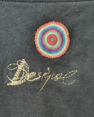 Camiseta Desigual Talla XS Estampada Manga Larga