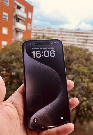 iPhone 15 Pro Max Negro Batería 85%