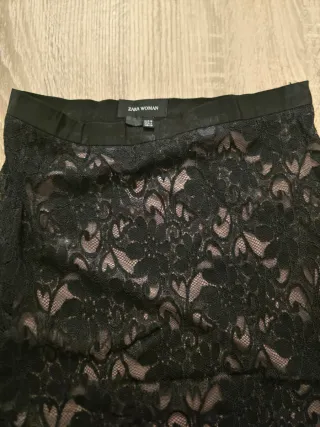 Conjunto de corpiño de fiesta negro encaje y falda