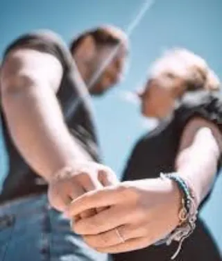 “Mensajes de WhatsApp que reabren conversaciones"