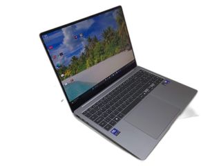 pc portatil samsung galaxy book5 pro