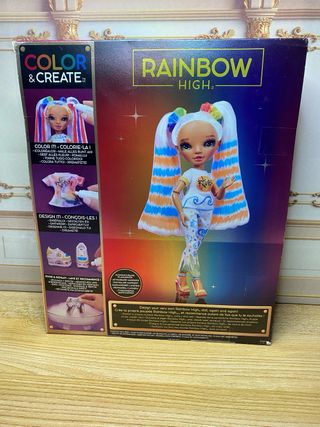 Rainbow High Color & Create Muñeca
