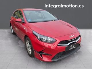 Kia Ceed 1.6 MHEV iMT 100kW (136CV) Drive
