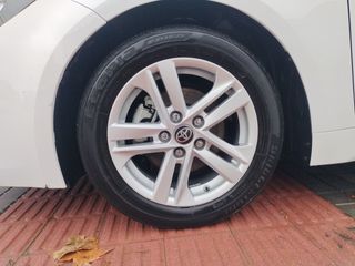 Toyota Corolla 1.8 125H BUSINESS PLUS E-CVT