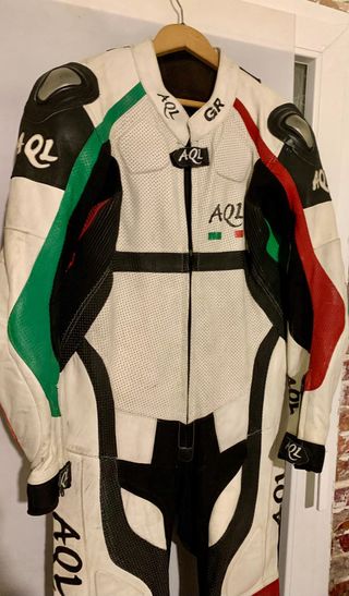 Traje Moto Cuero Colores Italia AQL Talla 50
