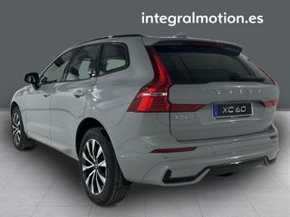 Volvo XC60 2.0 B4 D AWD Plus Dark Auto