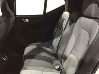 Volvo XC40 2.0 B3 G Plus Dark Auto