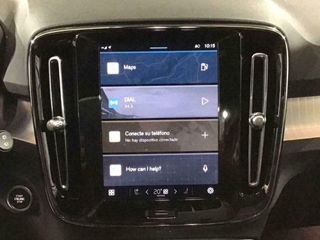 Volvo XC40 2.0 B3 G Plus Dark Auto