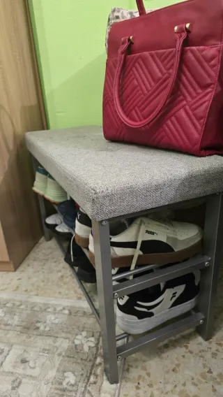 -'Zapatero banco gris