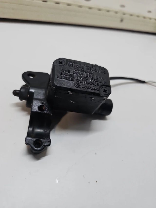 Bomba Freno  Trasera  brembo Yamaha Aerox