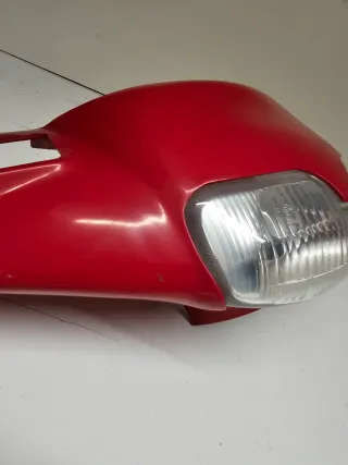 Chapa  manillar frontal Piaggio Zip 50cc Roja