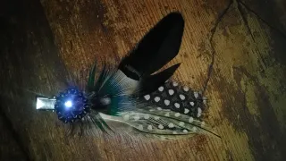 Tocado de plumas natural  para pelo o gorro