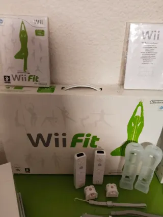 Consola Blanca Wii Sports+Tabla Equilibrio Wii Fit