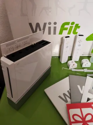 Consola Blanca Wii Sports+Tabla Equilibrio Wii Fit