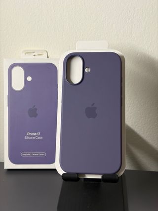 Cover iPhone 17 Silicone MagSafe Apple