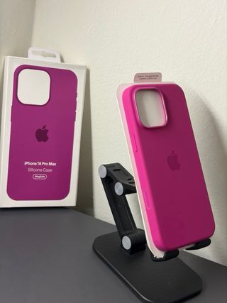 Cover iPhone 16 Pro Max Silicone MagSafe