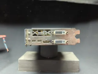 XFX Radeon HD 6870 Tarjeta Gráfica