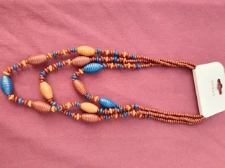 Vendo lote de bisutería de MONICA