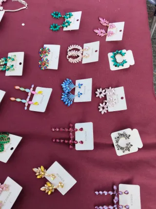 Vendo lote de bisutería de MONICA