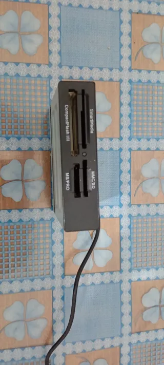 Lettore schede SD PC vari formati