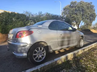Peugeot 206cc 1.6 110cv segundo propietario