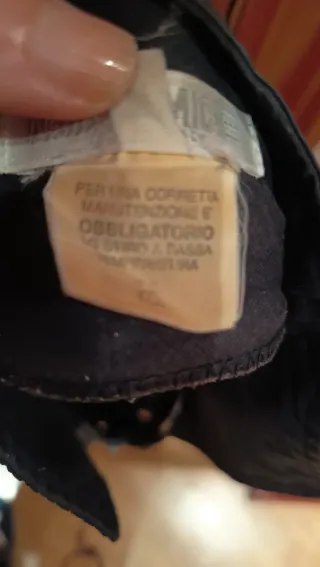 Camisa NARACAMICIE negra entallada