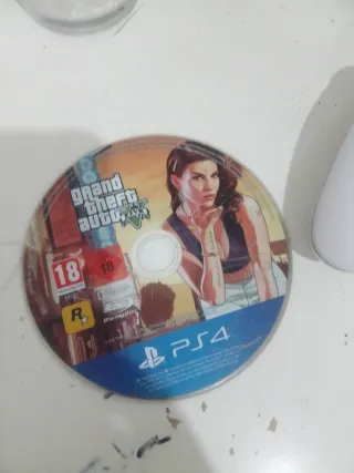 Disco PS4 Gran Turismo Sport i gta5 van los 2