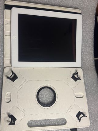 iPad 2 con Funda Giratoria Blanca y Negra