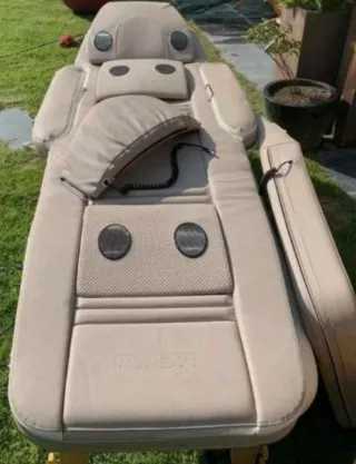 Camilla terapeutica y en muy  buenas condiciones