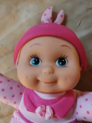 Lote 2 muñecas vestidas