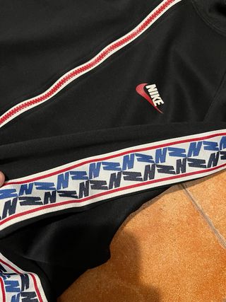 Chaqueta Nike