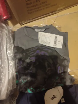 Conjunto Tommy Hilfiger Camiseta y Sudadera