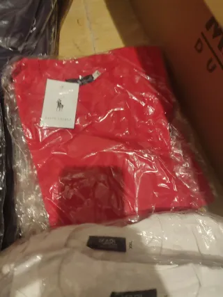 Conjunto Tommy Hilfiger Camiseta y Sudadera