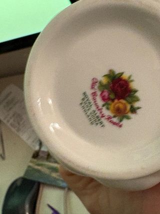 Royal Albert portacaramelle in porcellana