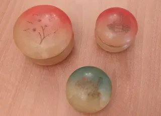 Joyeros de alabastro con diseño