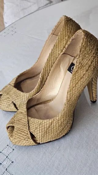 Zapatos de tacón CUP pel serpiente