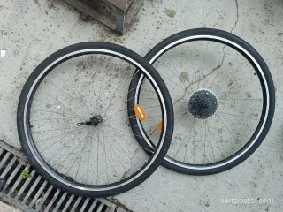 Bicicleta con cesta sin estrenar