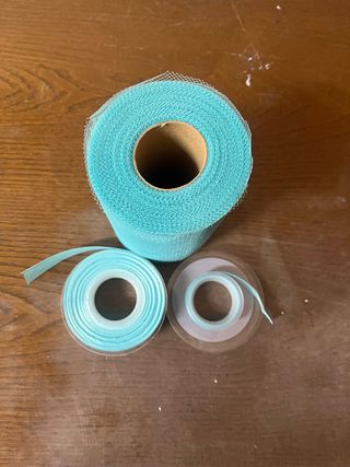 Tulle e nastrini azzurri