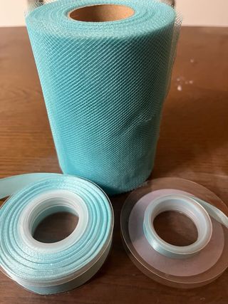 Tulle e nastrini azzurri