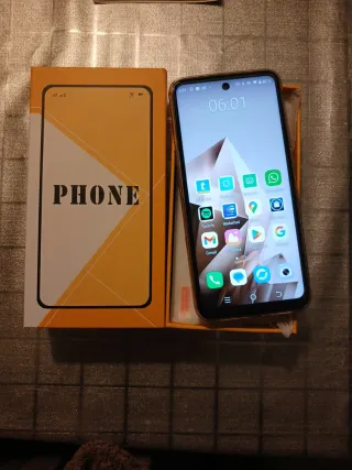 Teléfono móvil, nuevo a estrenar casi.