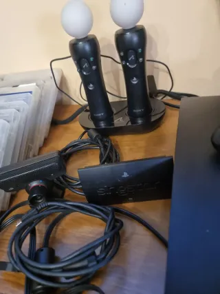 PlayStation 3 + 15 juegos + Accesorios