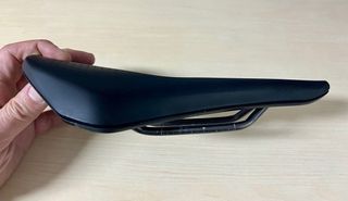 Sillín Fizik Argo Tempo R3 150mm