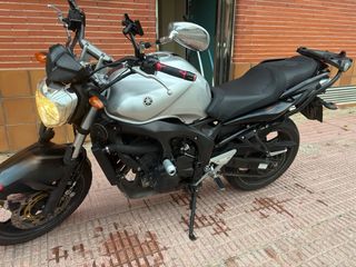 Yamaha FZ6