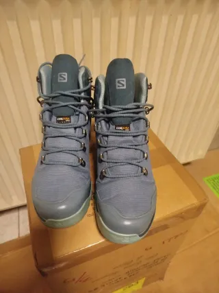 Scarpe Salomon Gore-Tex 41 1/3 nuovi